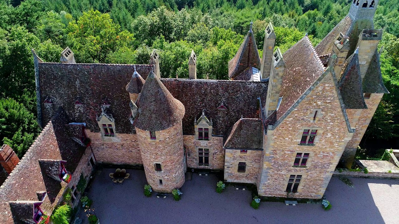Bienvenue  au Château de Peufeilhoux