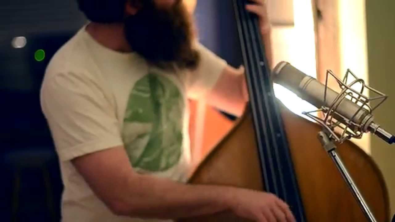 Lindsay Lou & The Flatbellys - Hot Hands