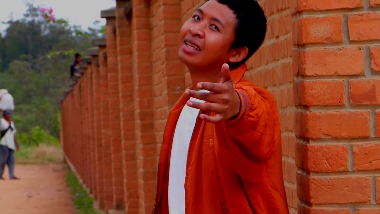 SUINSIFA - Te Hiteny Mafy Clip Official CLIP MALAGASY NOUVEAUTE 2020 2021 HIRA MALAGASY