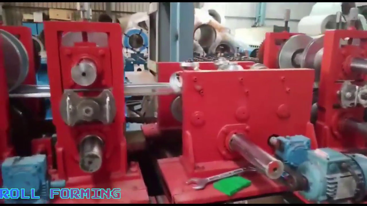 C&Z&U SECTION PURLINE  ROLL FORMING MACHINE.