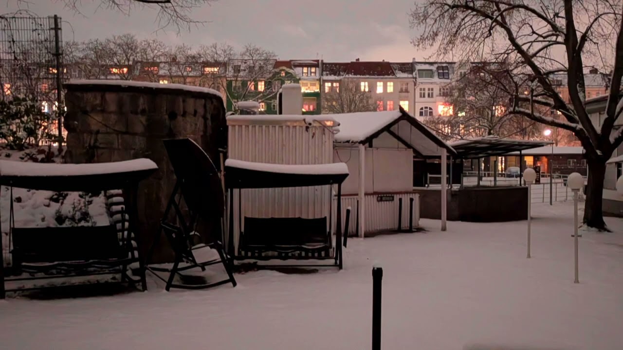 Kreuzberg, Viktoriapark, Nachtaufnahmen bei Schnee - Berlin-Kreuzberg 4K