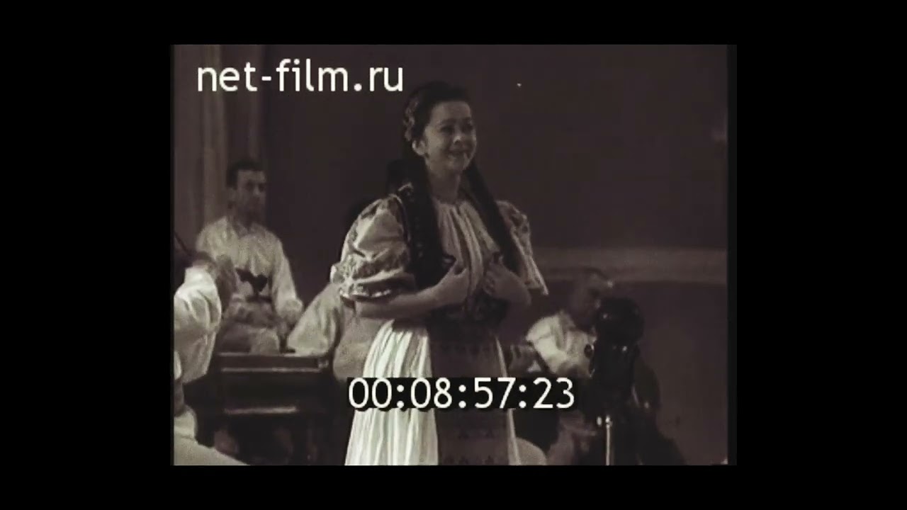 Angela Moldovan - La oglindă (1956, Moscova)