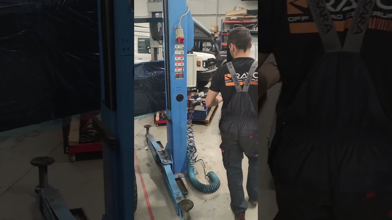 Land Rover Defender rebuild | pierwsze odpalenie silnika Defendera | RAYO