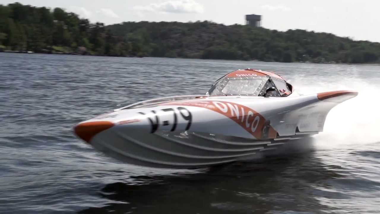 Speedball Race 2012 - Offshore Powerboat & Jet Ski vs Helicopter - Onico Team 100 Boat Racing Team.