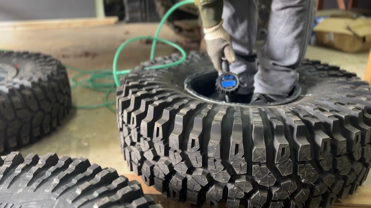How to - Easy Install Beadlock Wheels for Beginners - Maxxis Roxxzilla competition compound 35x10x14