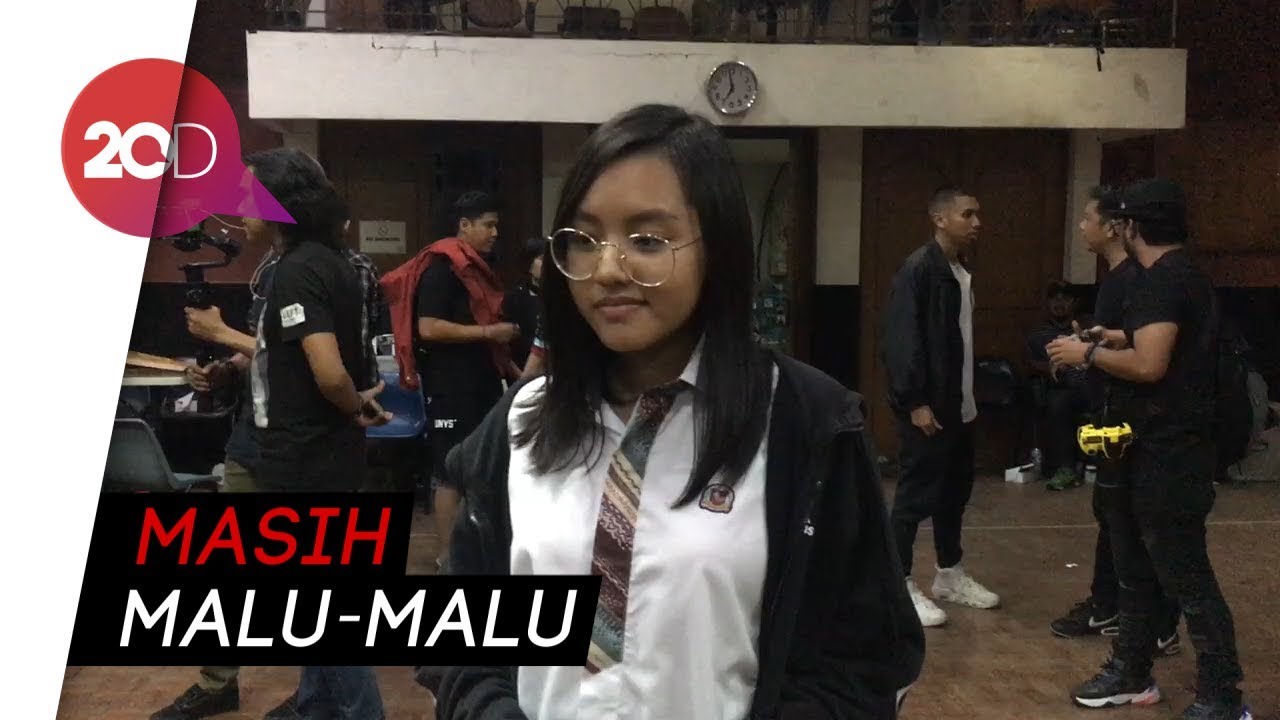 Ssstt... Putri Armand Maulana Diam-diam Punya Suara Merdu Loh!