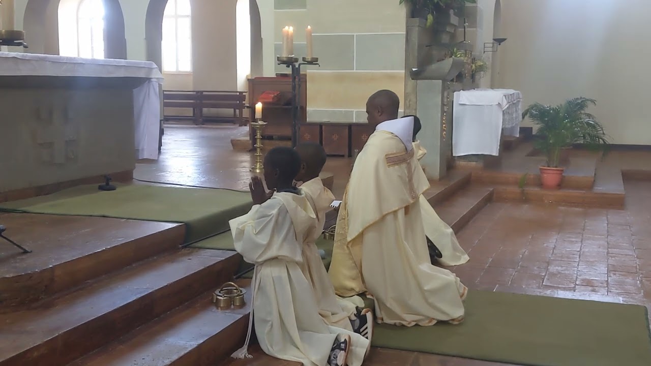 Ibada ya Kuabudu Ekaristi  takatifu Parokia ya Mt. Benedicto PERAMIHO