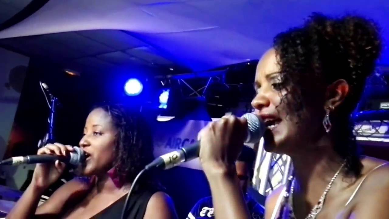 Doméyis - Jean-Claude NAIMRO & Jean-Philippe MARTHELY