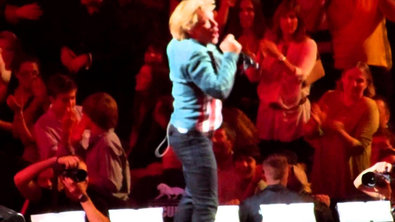 Bon Jovi - Shout - iHeartRadio Music Festival - Las Vegas
