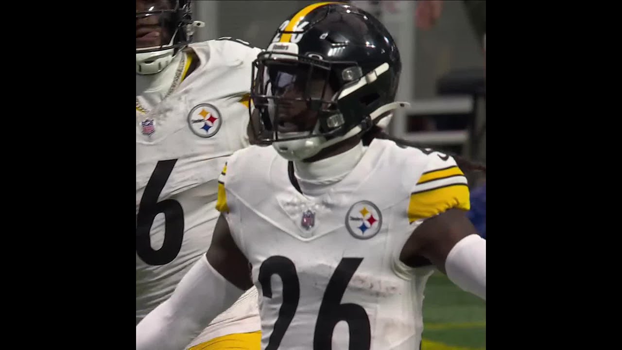 Donte Jackson intercepts the Kirk Cousins pass vs. Atlanta Falcons