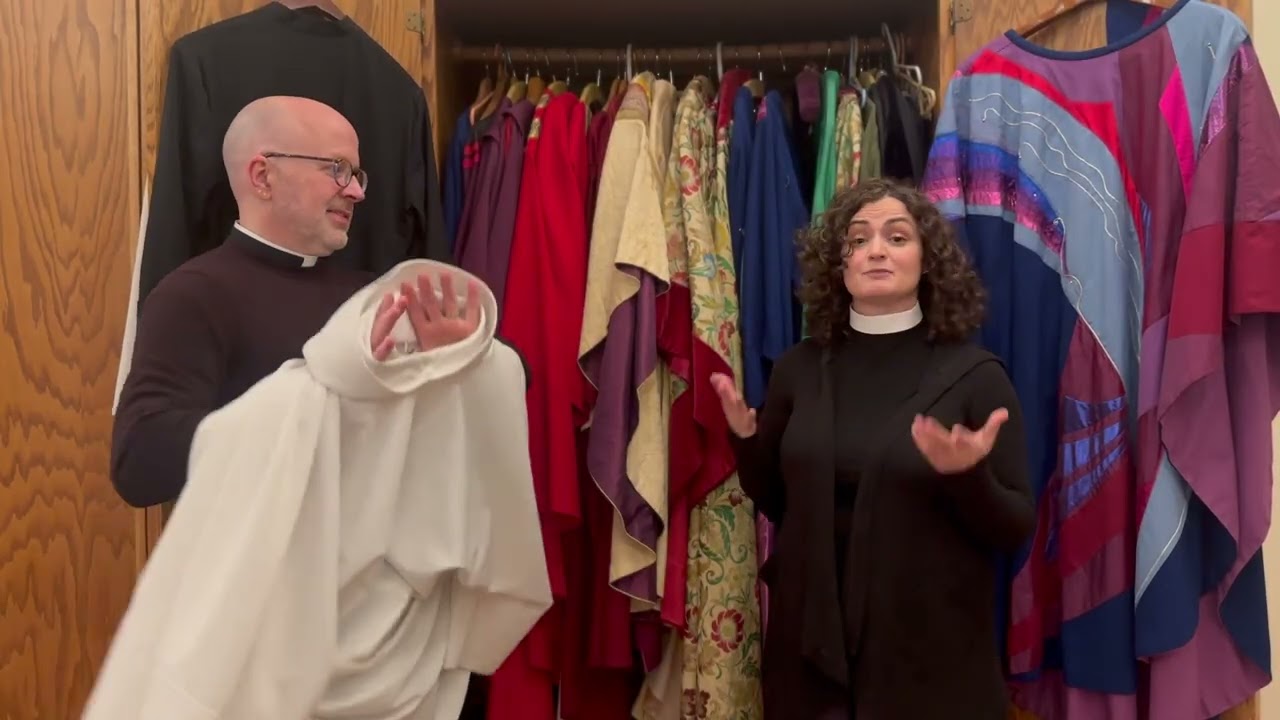 What do clergy wear? Explaining vestments and liturgical garb!