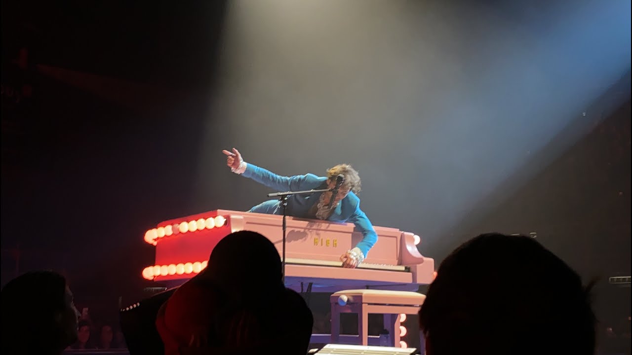 MIKA -The Revelation Tour - Live in Geneva, Switzerland 11.21.2019 Full Show HD [1080p]
