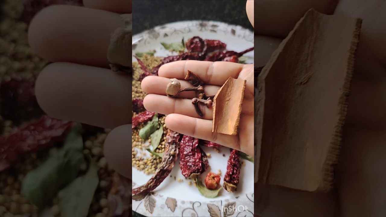 How To Make Homemade Chicken Sukka Powder Manglorian Style#youtube #shorts 🔥