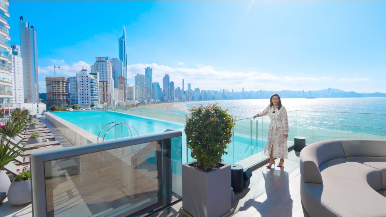 DUBAI BRASILEIRA NESSA VISTA INCRÍVEL DESSE APARTAMENTO - Pharos Balneário Camboriú