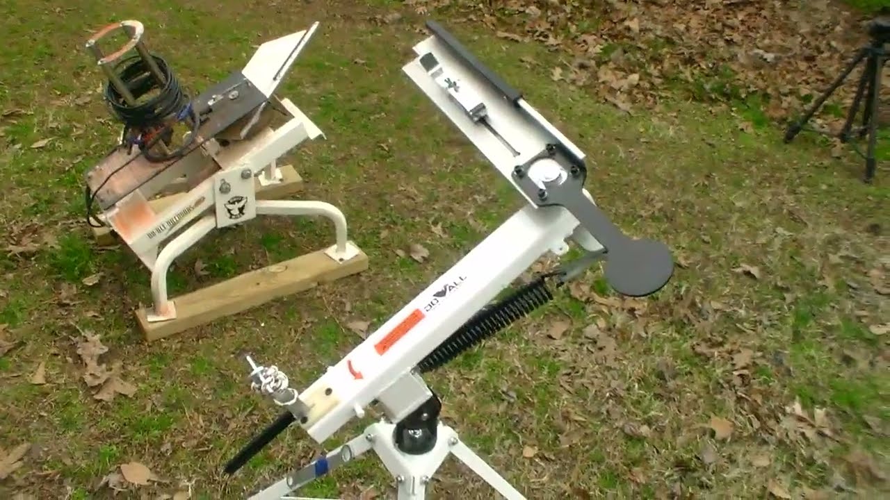 Choosing a Manual Trap or an Auto Trap-Which Clay Thrower Is Best For You-Donnie D