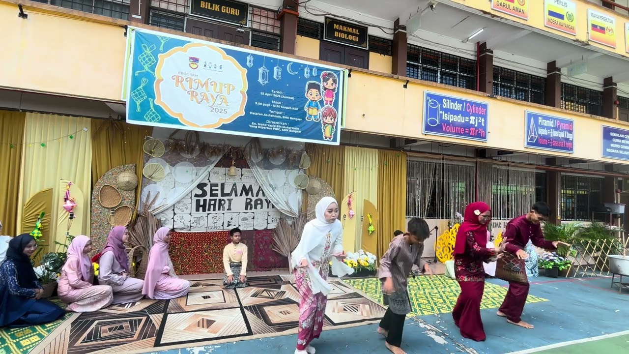 Persembahan Tarian Dari Germawan Kandi