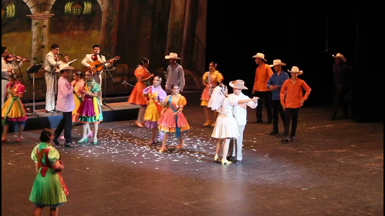 Ballet Folklórico  Herencia Mexicana del estado de Nuevo León Cumbias y Huapangos de Jopala Puebla