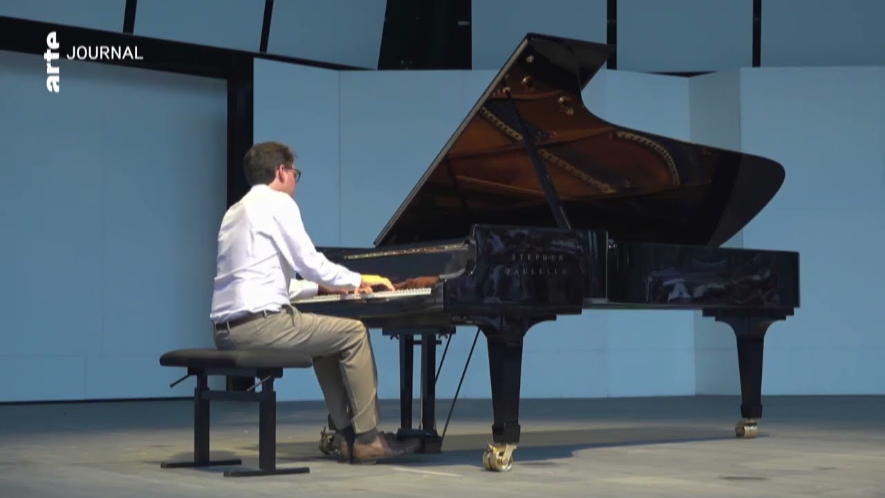 Lucas Debargue at the Festival International de la Roque D'Anthéron