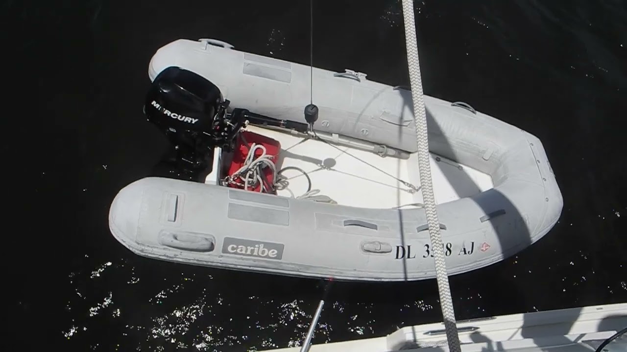S L O W Dinghy Davit