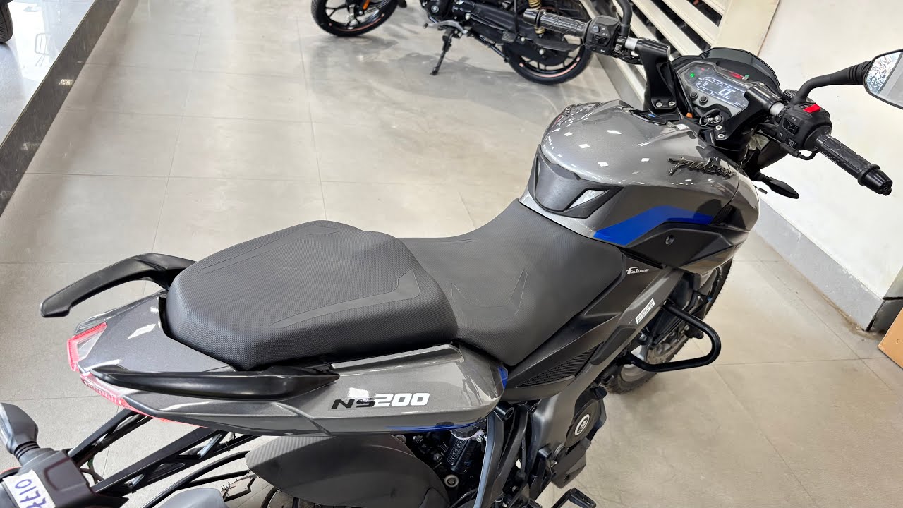 160cc की क़ीमत मे 200सीसी बाइक 2026 Bajaj Pulsar NS200 Base Model Review| On Road hai Feature
