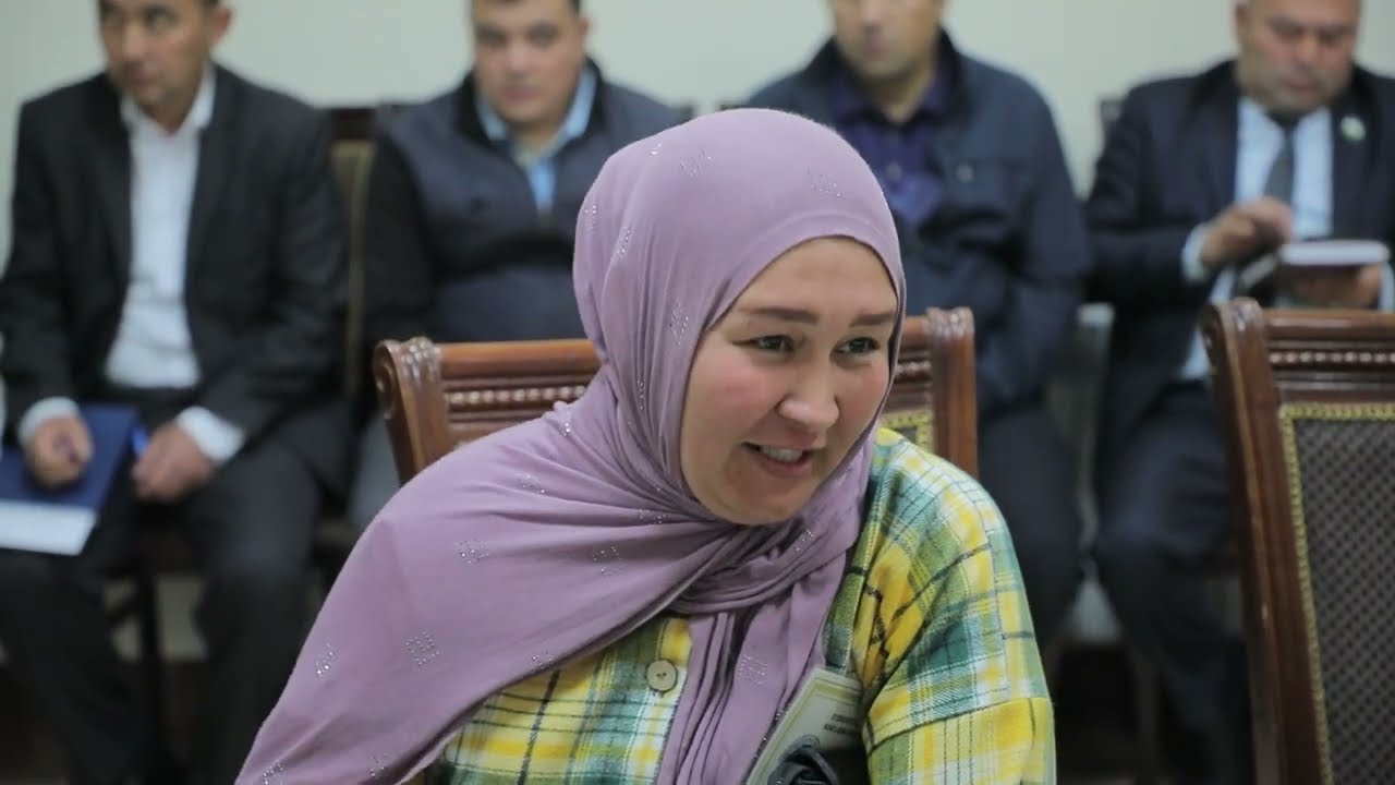 Зойир Мирзаев Ўрта Чирчиқда сайёр қабул ўтказди.