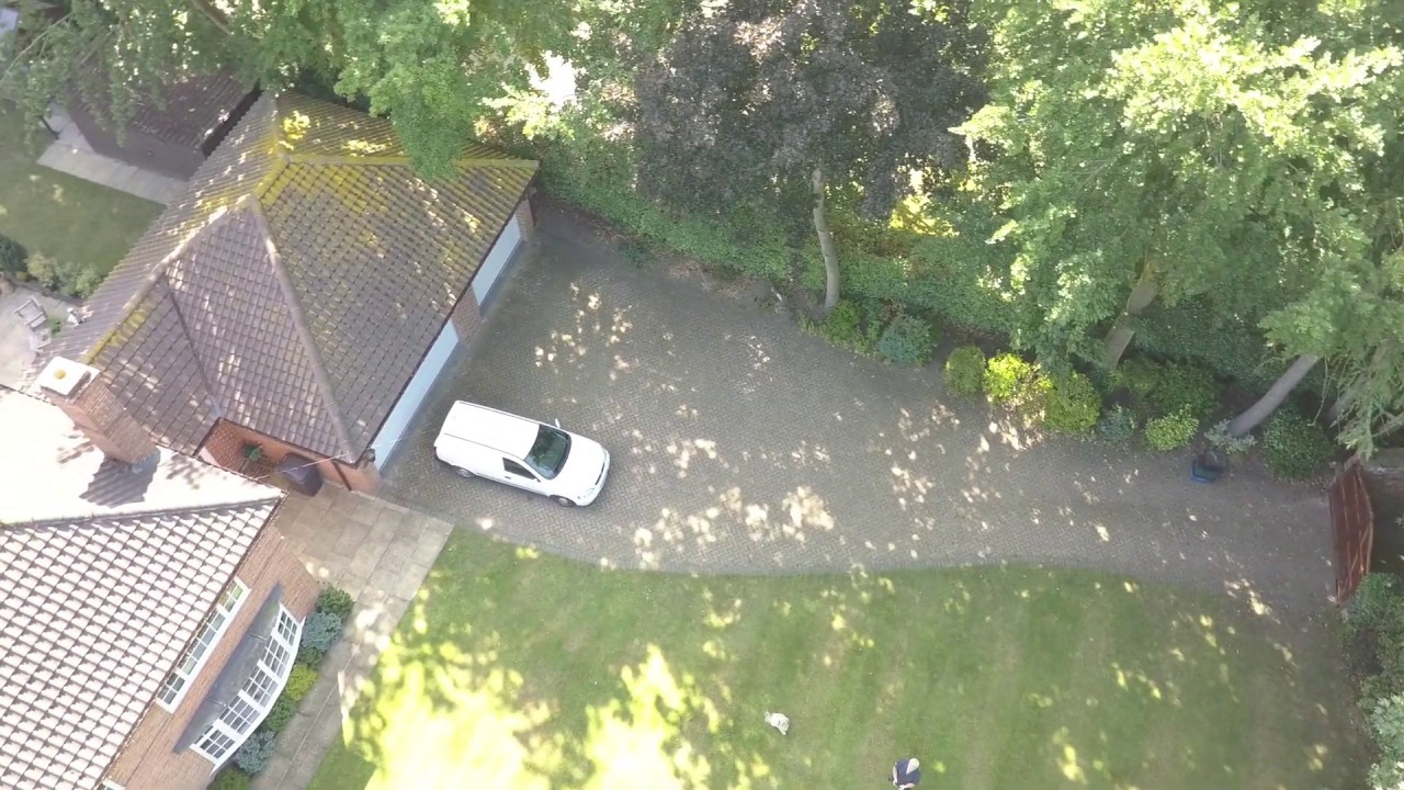 DJI The Holt