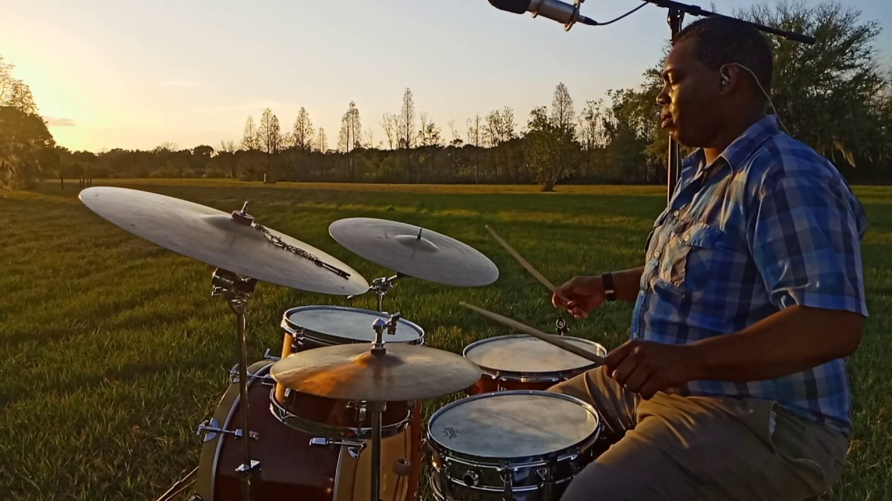 Gnoua Groove With Percussion