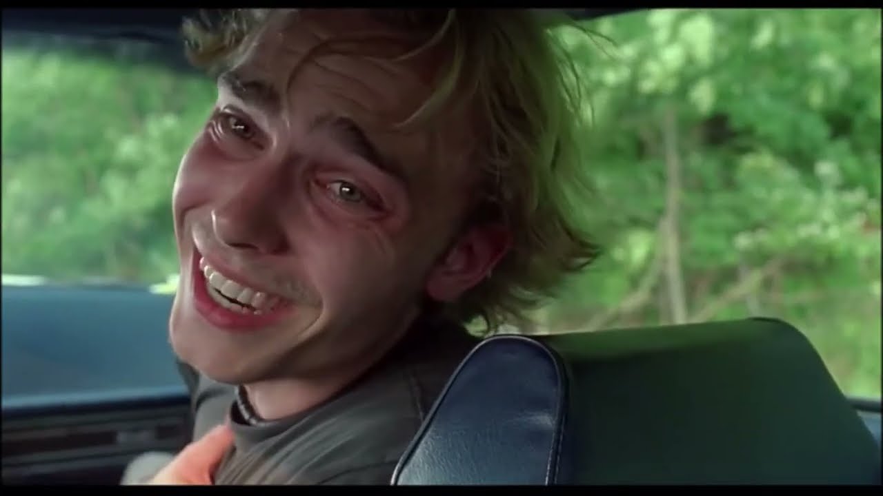 Supermaderos (2001) - Los fumetas en el coche