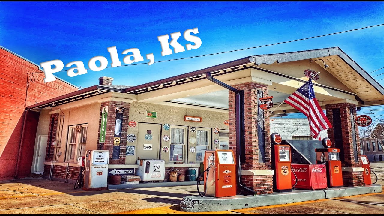 Paola, KS: Wandering Walks of Wonder Slow TV Walking Tour 4K