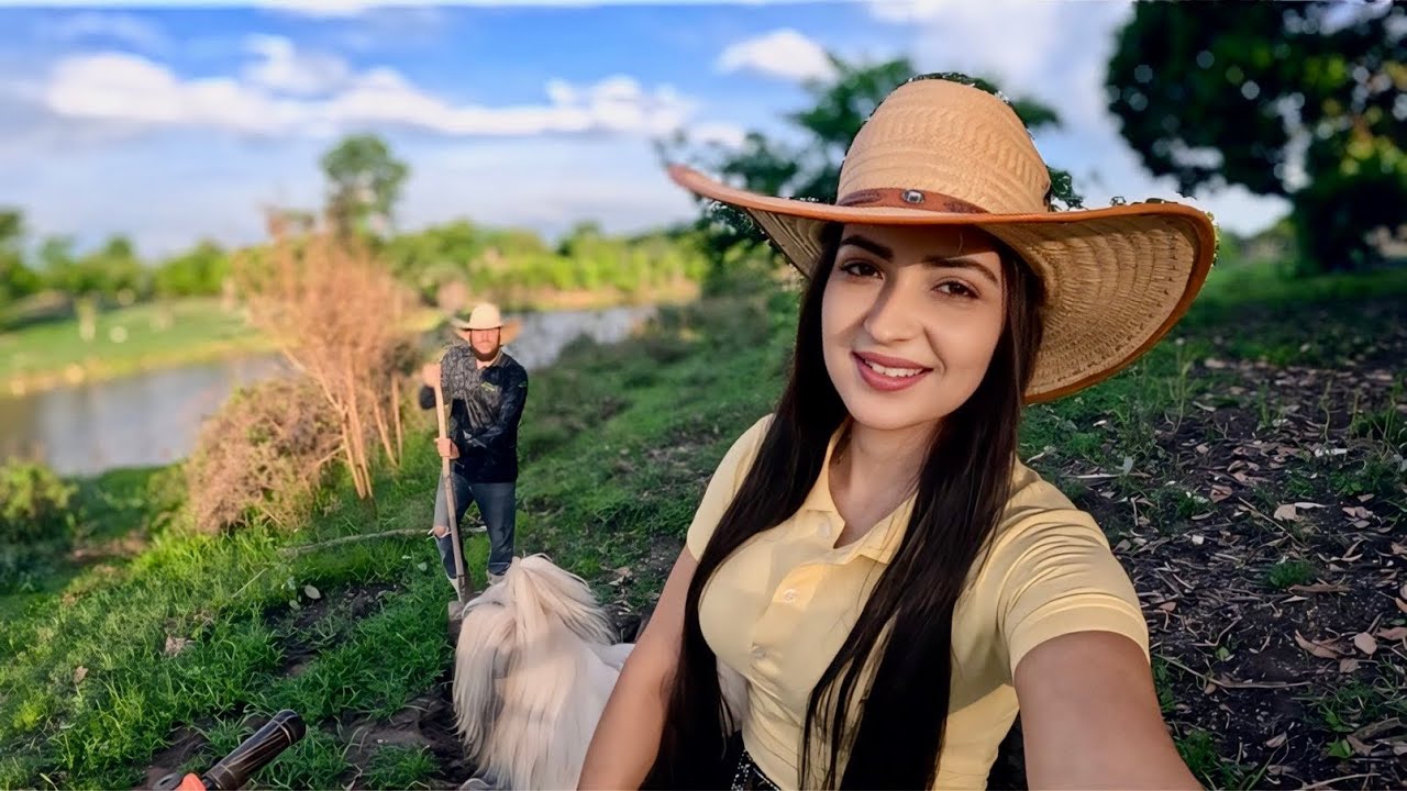 VIDA NA ROÇA 🍃| CARREGANDO TERRA PRO CURRAL