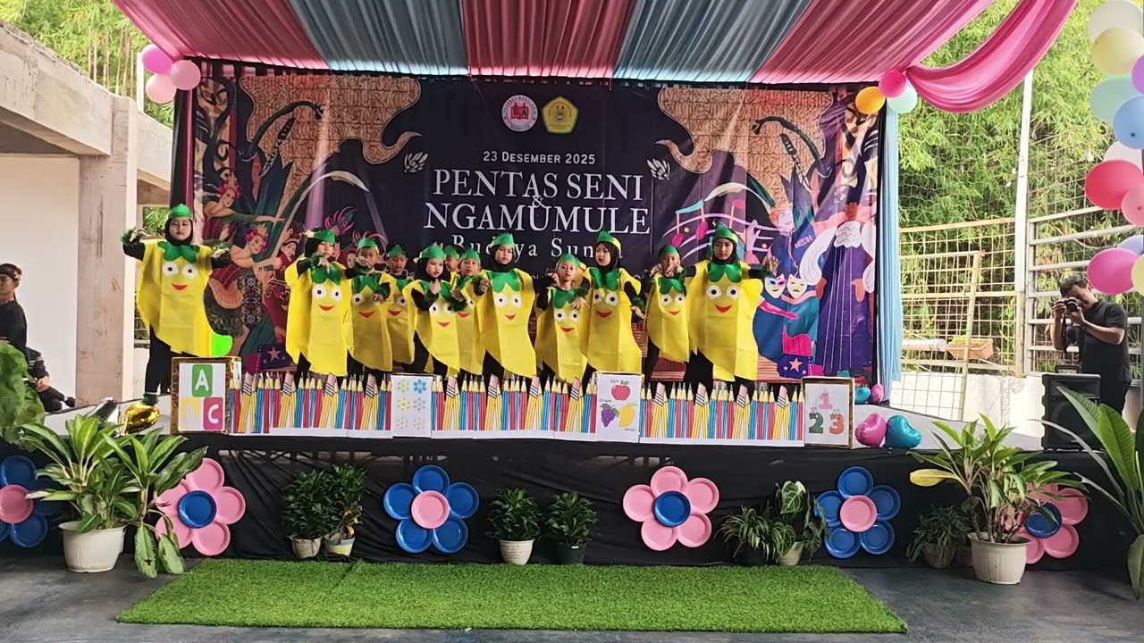 Tarian Banana Caca 🍌 Kelas 1B | Pentas Seni 2025 SD ISLAM
