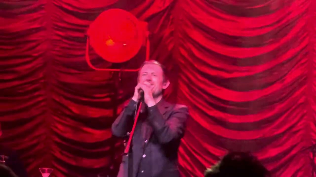 Divine Comedy live —Tonight We Fly (Cambridge Corn Exchange 2025.10.15)