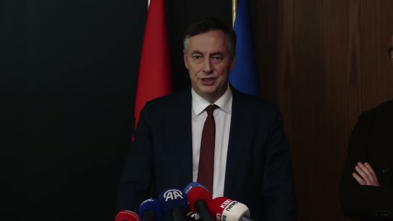 Dhuna fundos Berishën/ Sondazhi: 4 nga 5 shqiptarë e refuzojnë | ABC News Albania