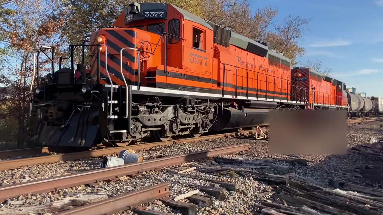 PN L160 5577 SD40-2 and 5315 SD40-2W Rail Fan Manifest Boxcar Lumber Tank Car Hatfield Pa 10/28/24