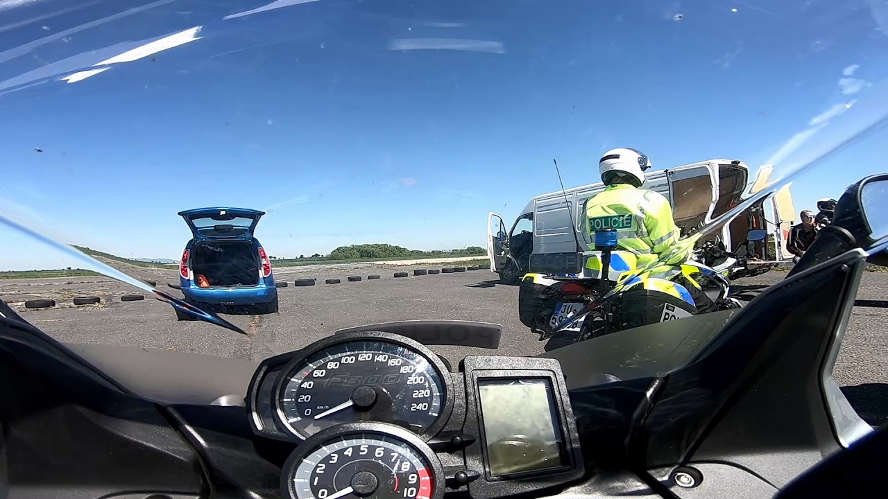 Český policejní MotoVlog - Výcvik v Panenském Týnci
