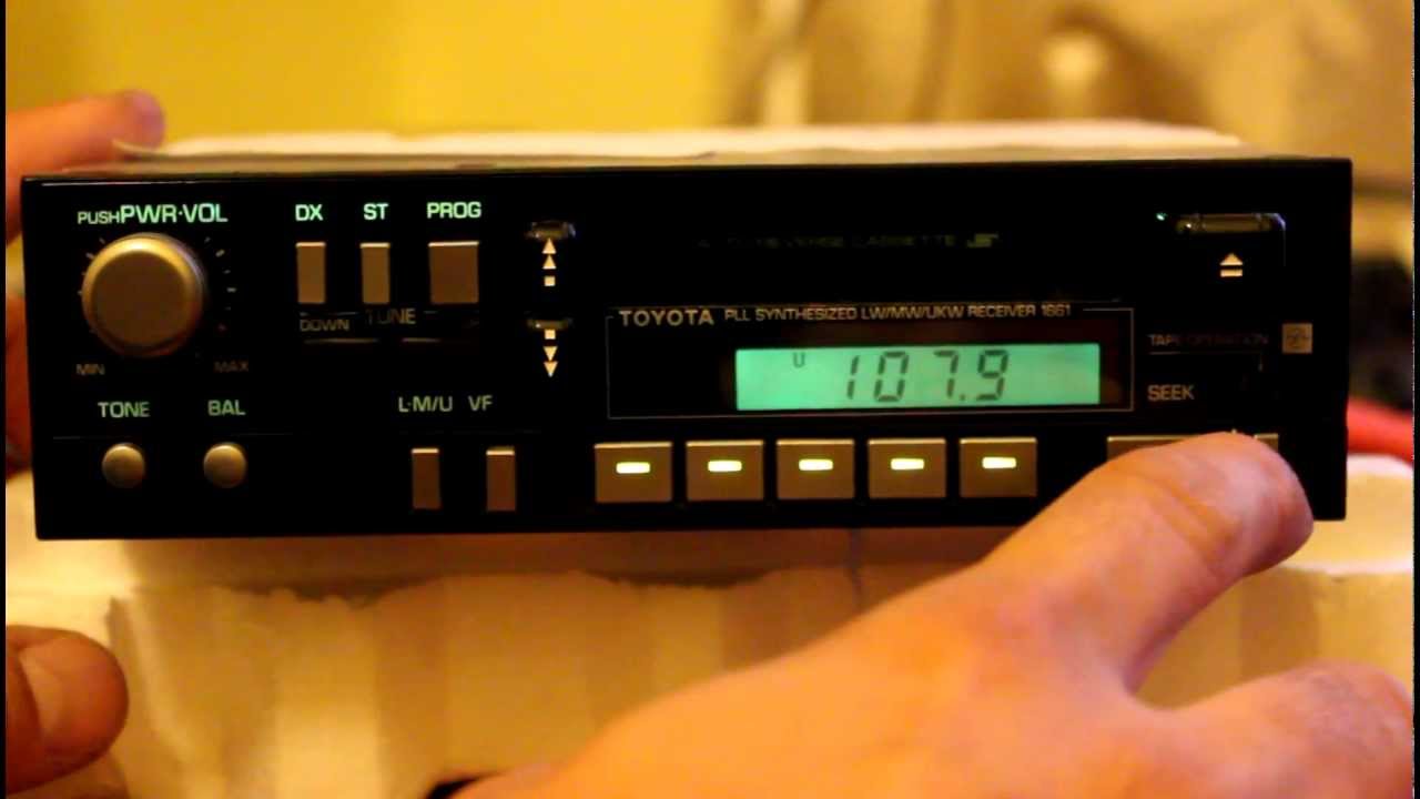 Toyota Fujitsu Ten Limited 1661 car stereo