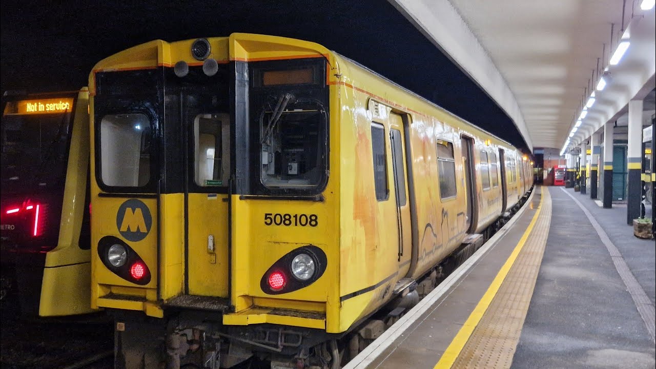 One last time... 508108s Final Passenger Service #class508 #merseyrail