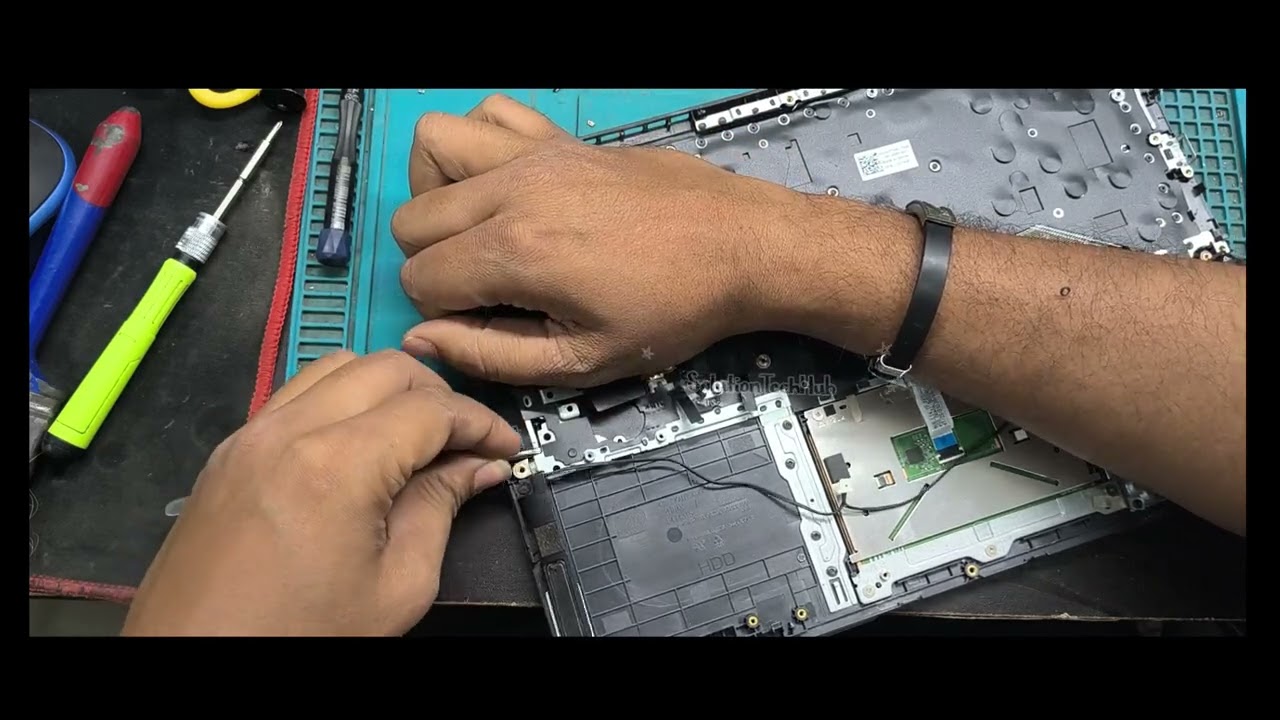 "Dell Latitude 3410 Keyboard Malfunction: Auto-Pressing Fix" 