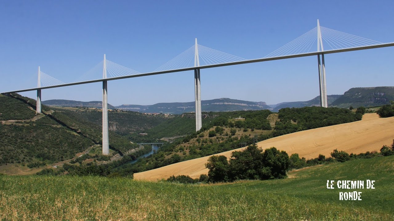 Le Viaduc de Millau - Le Pont le Plus Haut au Monde