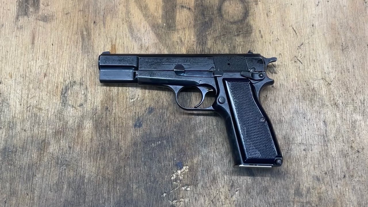 Classic Pistol FN Browning Hi-Power - Field Strip