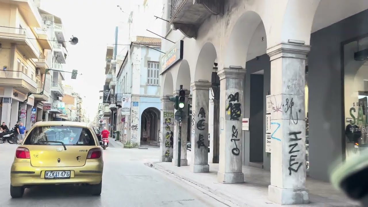 Patra sokakları / Patra nasıl bir şehir ?