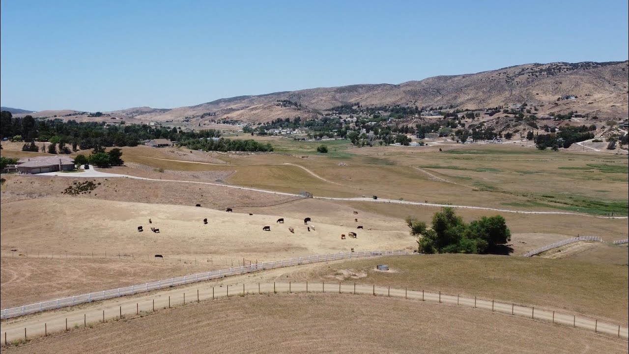LEONA VALLEY, California Drone footage, DJI Mini 2 Drone view Leona Valley, Cherry country