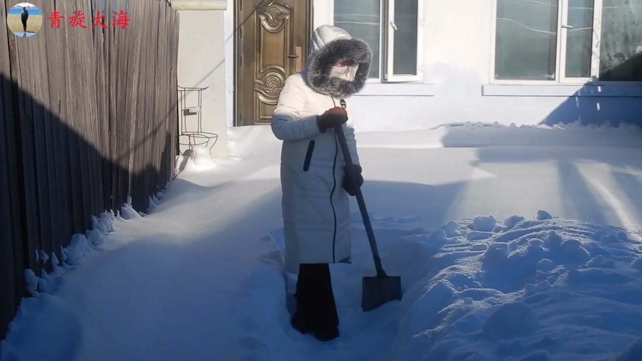 零下40度，大雪一夜下了50厘米厚，家家各扫门前雪