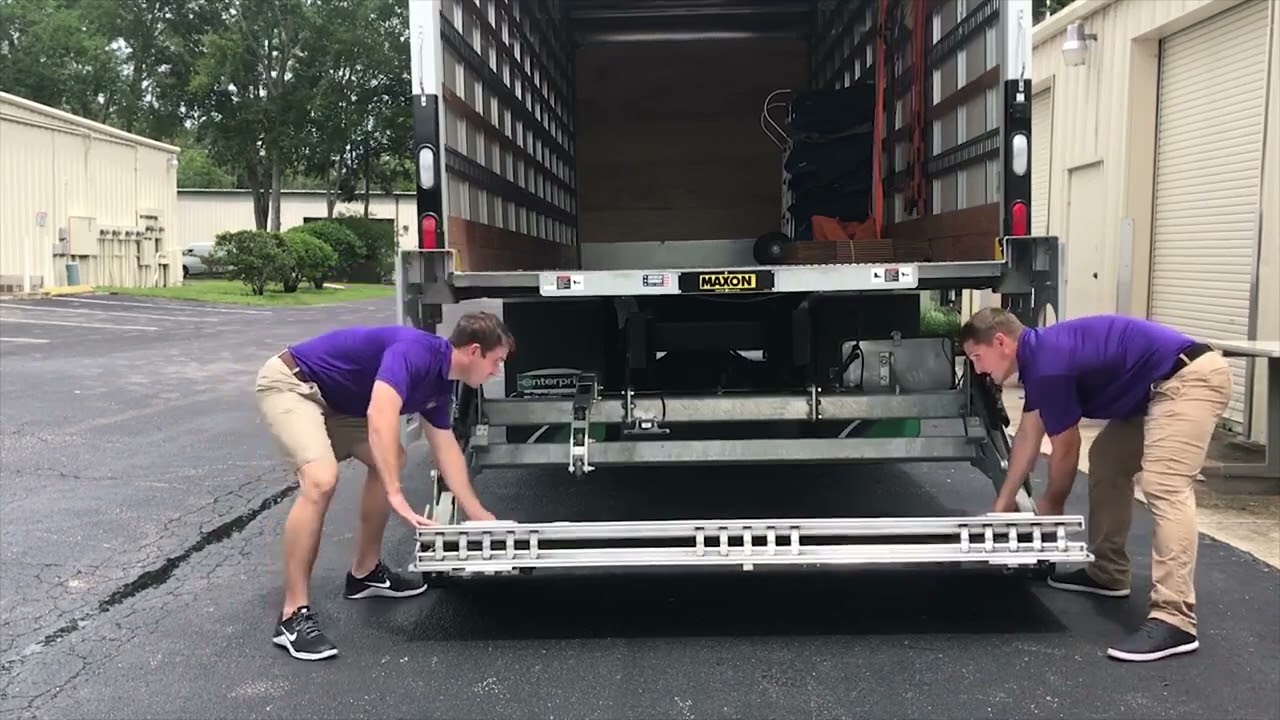 2CB Training - Liftgate Safety