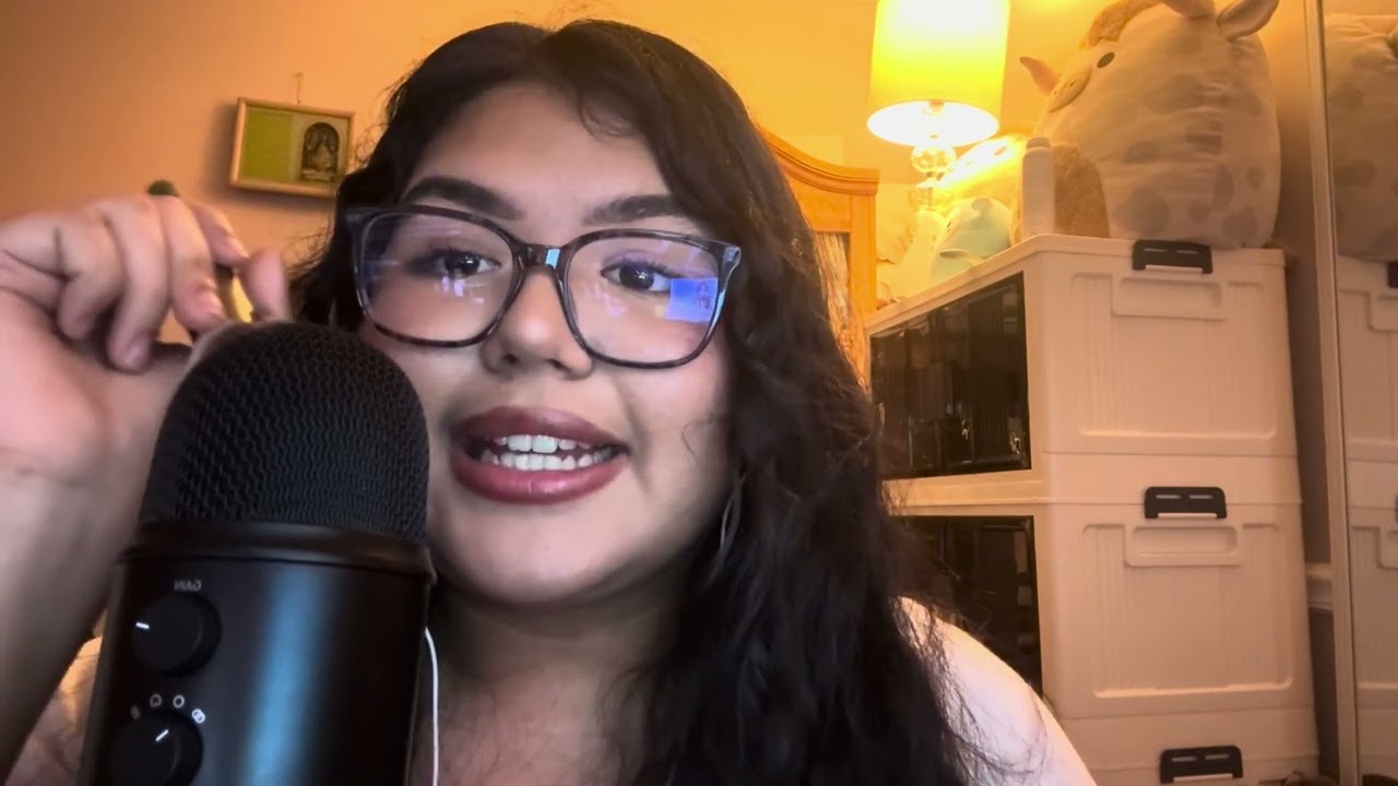 ASMR Boy Drama storytime🌸 w/ mic brushing
