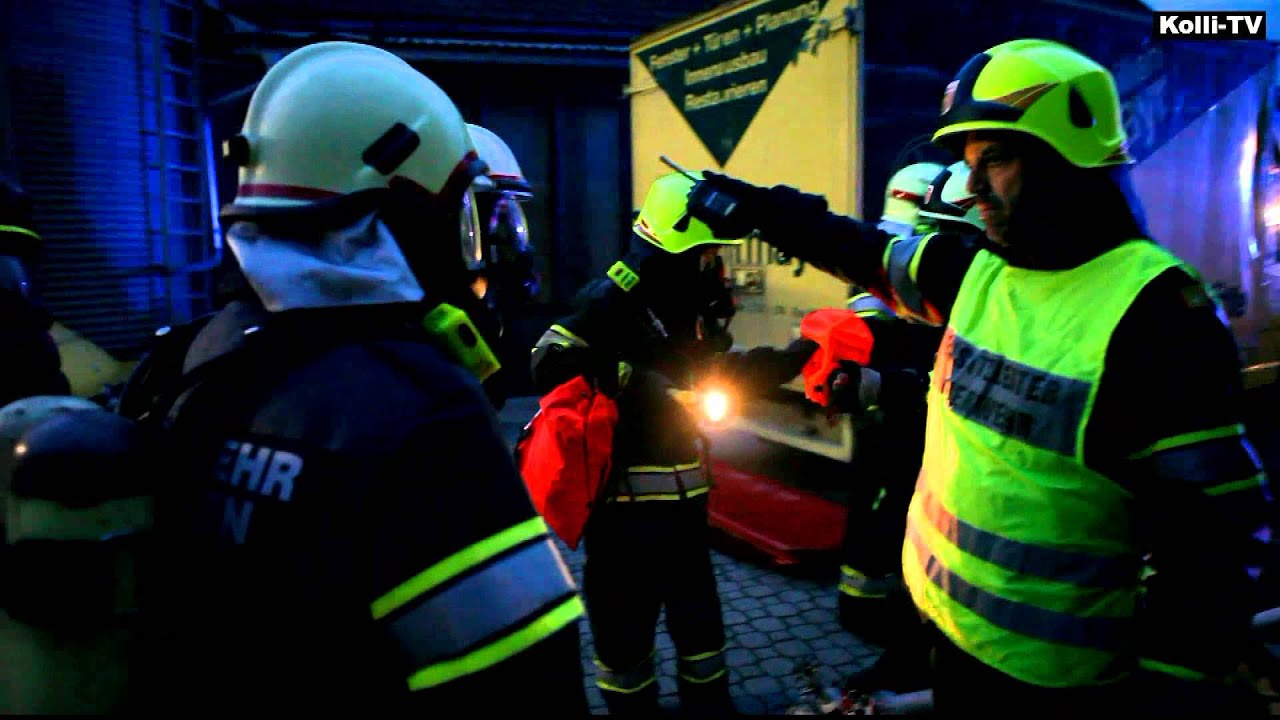 19.09.2013: FF Alkoven: Einsatzübung bei der Tischlerei Niedermayr