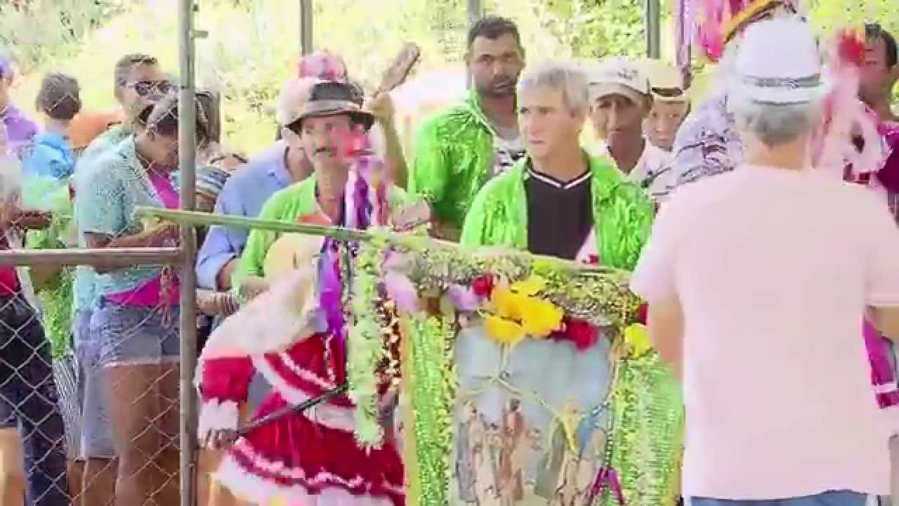 Encontro de Folia de Reis em Nepomuceno