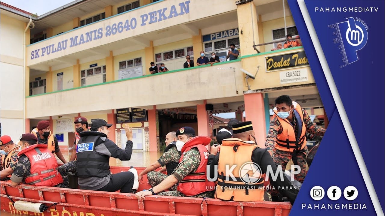 PEMANGKU RAJA PAHANG MENYUSURI SUNGAI PAHANG BAGI BANTUAN