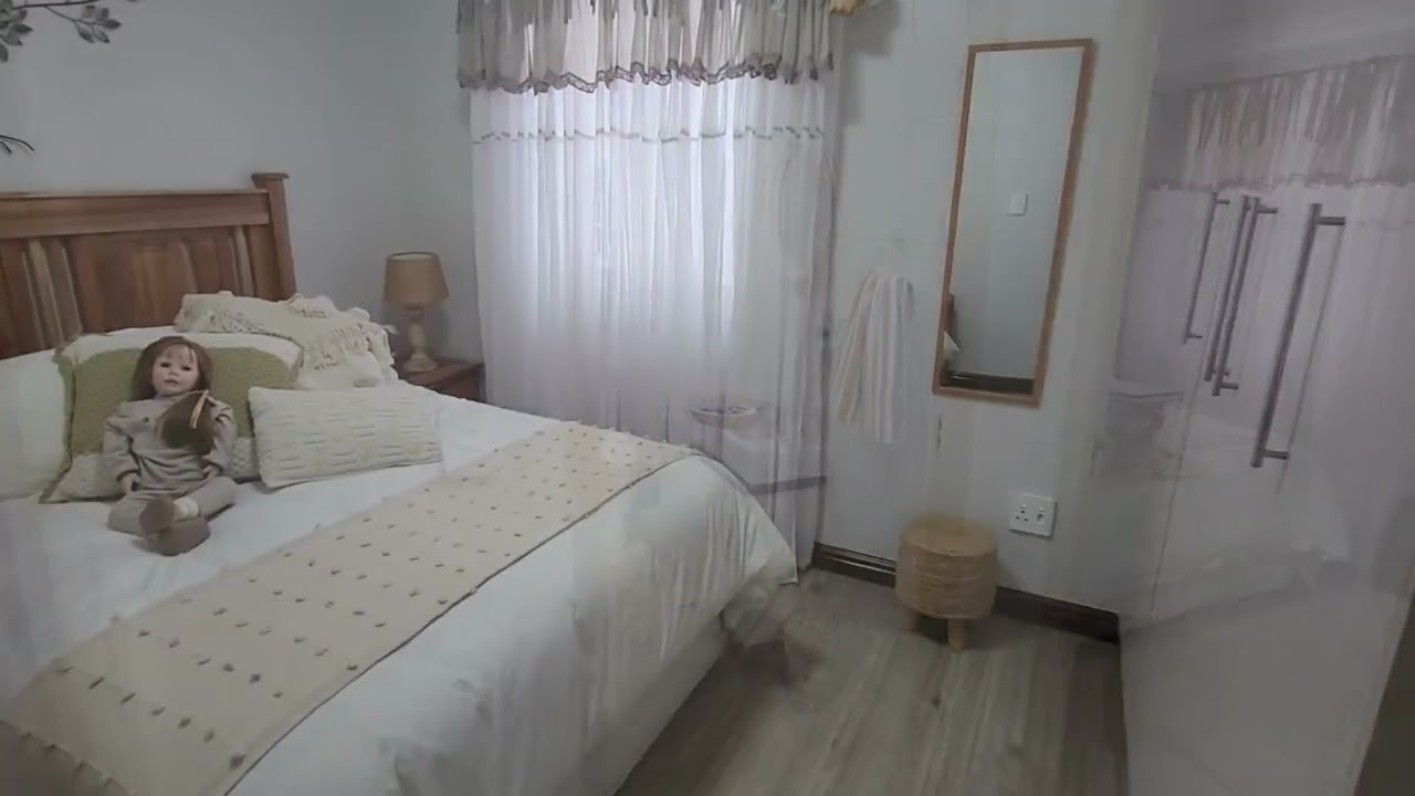 Apartment For Sale - Mossel Bay Central - South Africa - R 2 625 000 (ZAR)