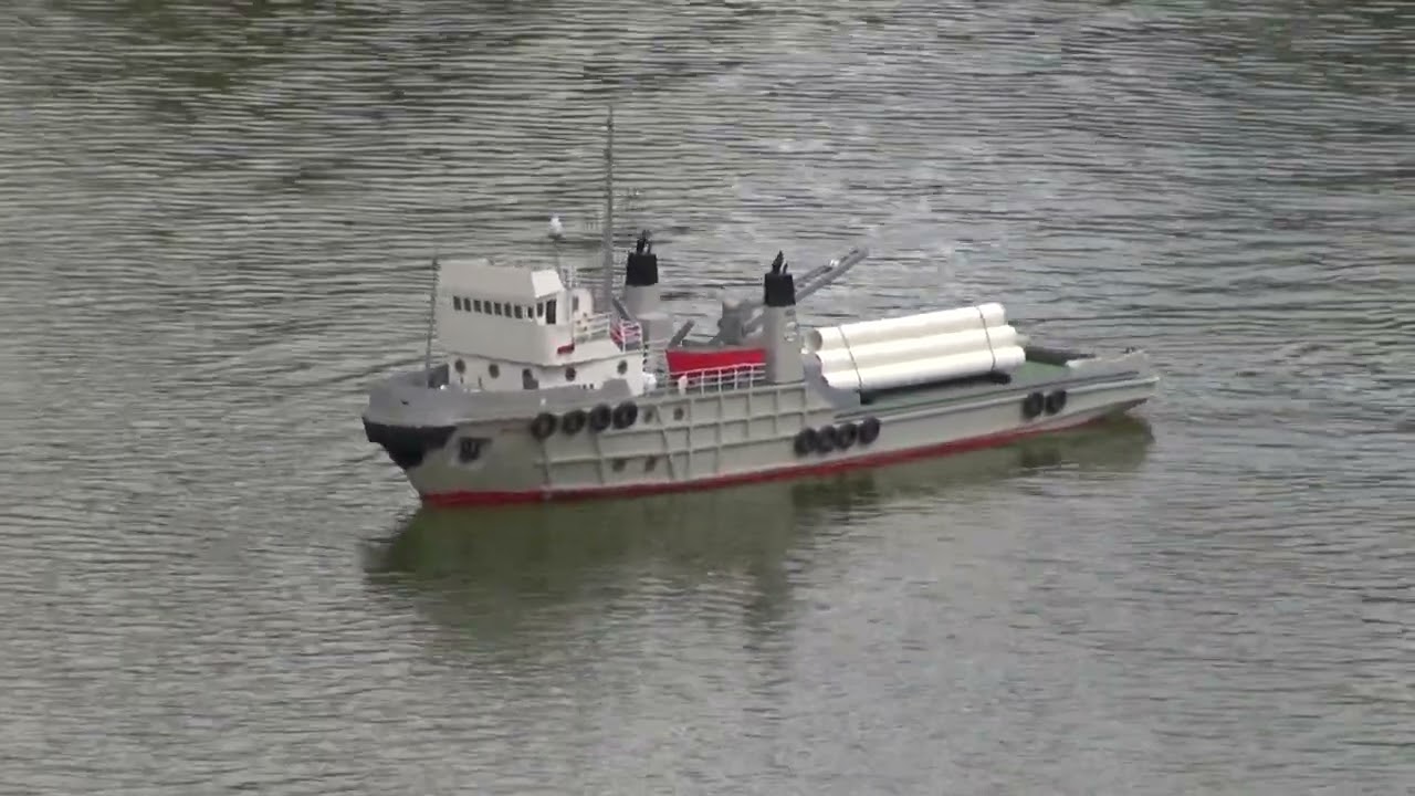 Baptême du bateau ravitailleur Rembertiturm de Valéry - NaviParis avril 2024  - Modélisme naval RC
